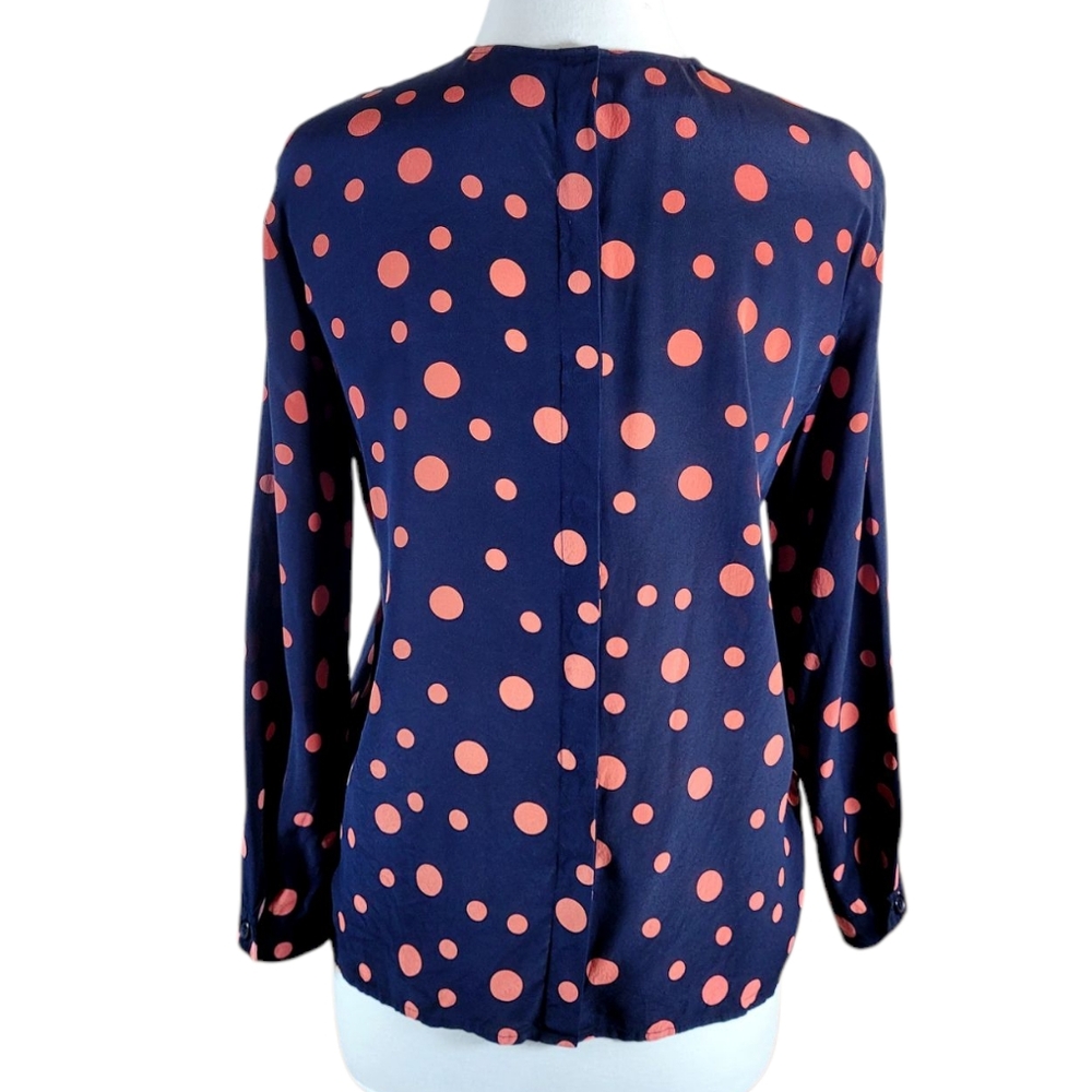 AKRIS Luxury Silk Crepe De Chine Button Back Navy Red Polka Dot Blouse Top 6 - Picture 4 of 12